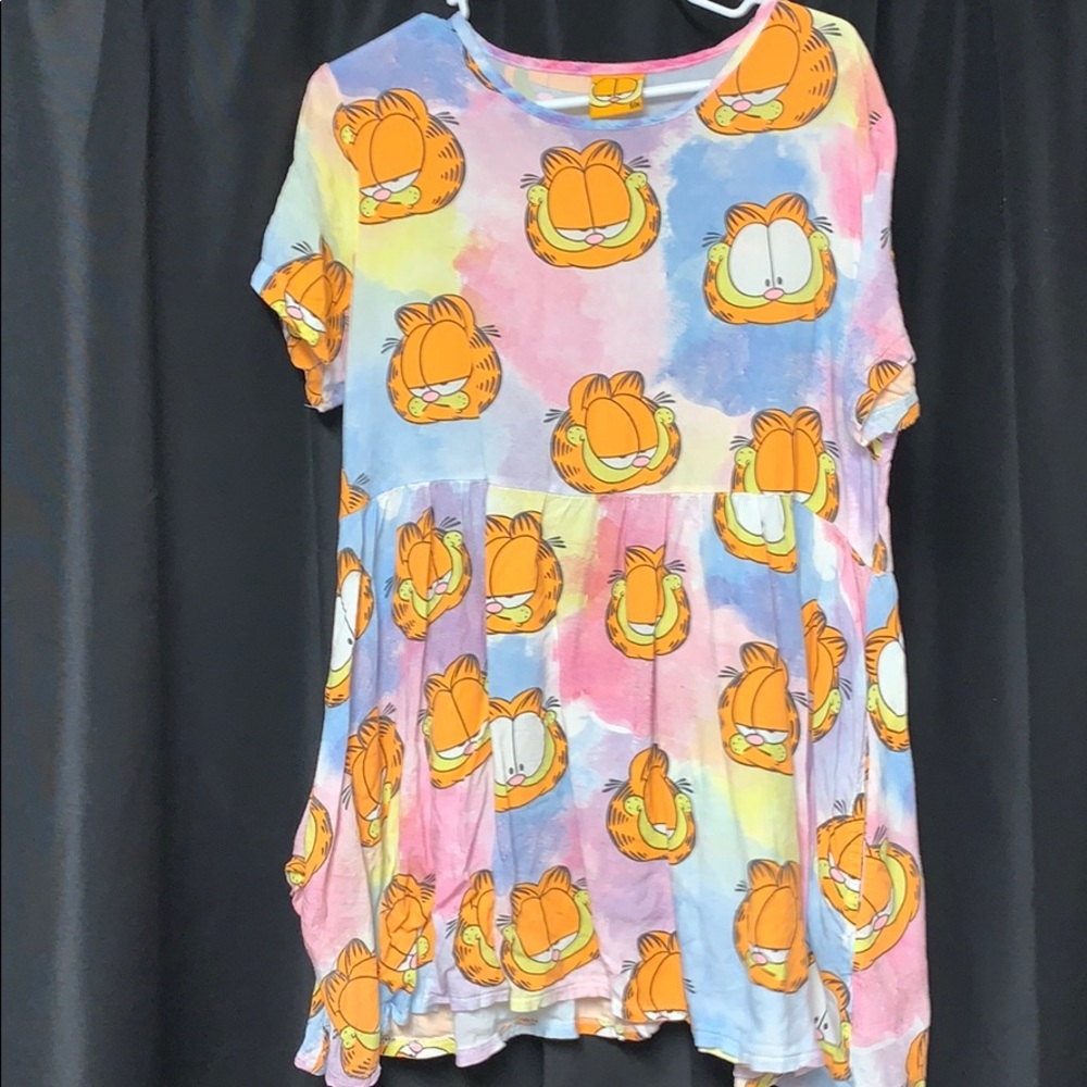 Garfield shirt
